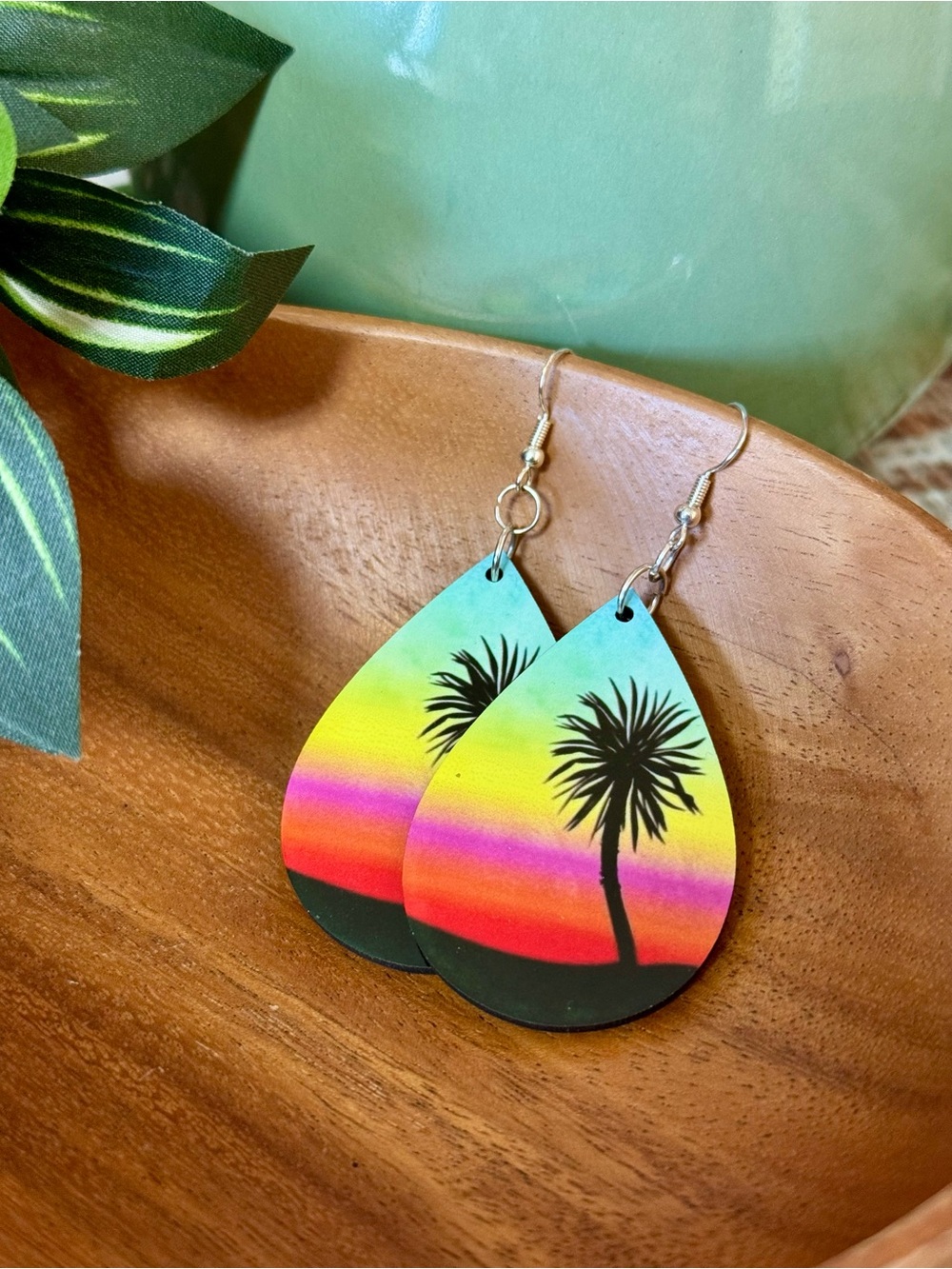 🆕 Women’s Palm Beach Sunset Dangle Earrings